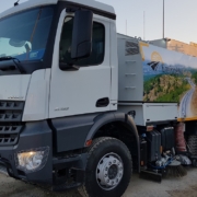 KAMYON ÜZERİ VAKUMLU YOL SÜPÜRME MAKİNASI