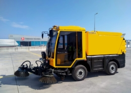HDS 2000® Hidrostatik Kompakt Yol Süpürgesi