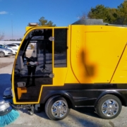elektrikli yol süpürme aracı